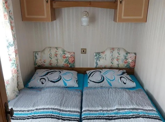 Mobilni Dum Rimini A Monaco V Kempu Ve Vyrovicich Campsite